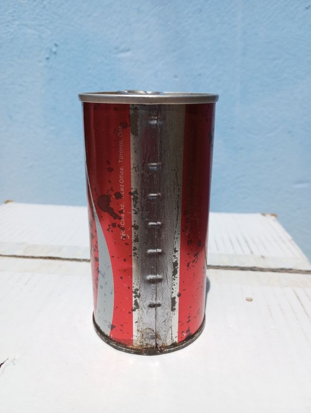 Lata de Cocacola de principios de los 90