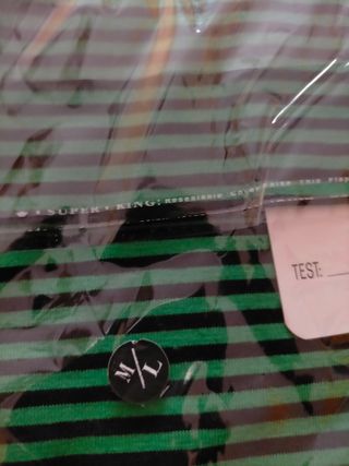 Camiseta cuello alto