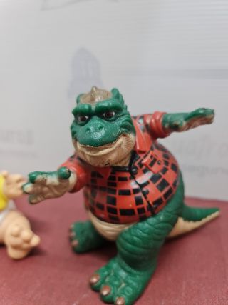 2 figuras pvc Serie Dinosaurios Disney