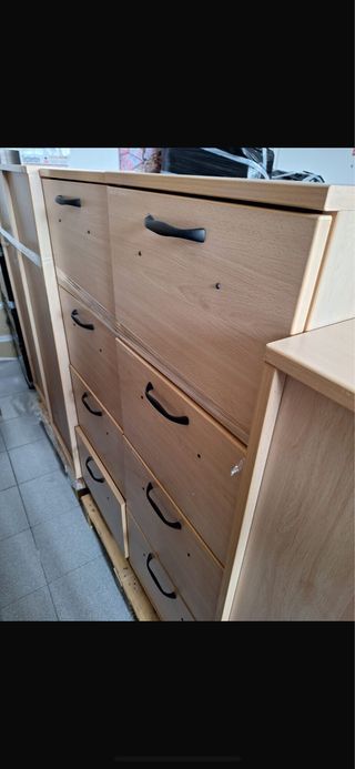 Mobiliario de oficina de madera