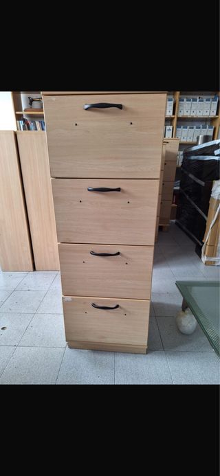 Mobiliario de oficina de madera