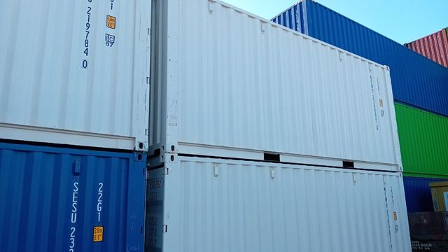 Contenedores marítimos 20' primer viaje