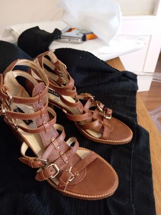 Sandalias Bimba y Lola