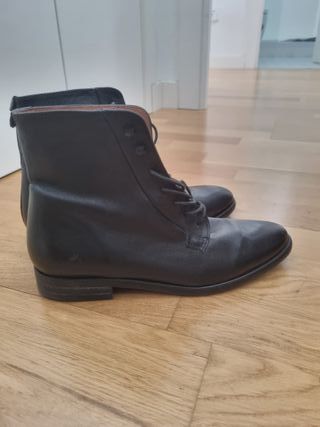 Botines negros cuero marca  Hakei talla 37