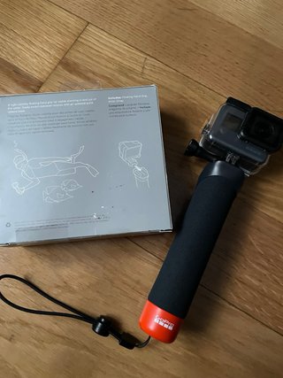 Empuñadura flotante para GoPro