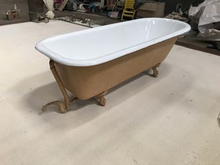 Vasca da bagno e accessori antichi