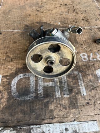 Bomba direccion citroen