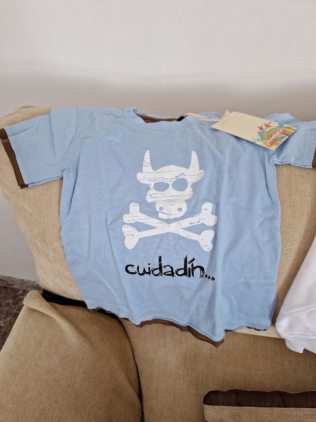 Lote camisetas y sudadera talla 2