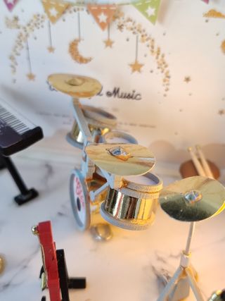 Concierto miniatura música escenario muñeca casita