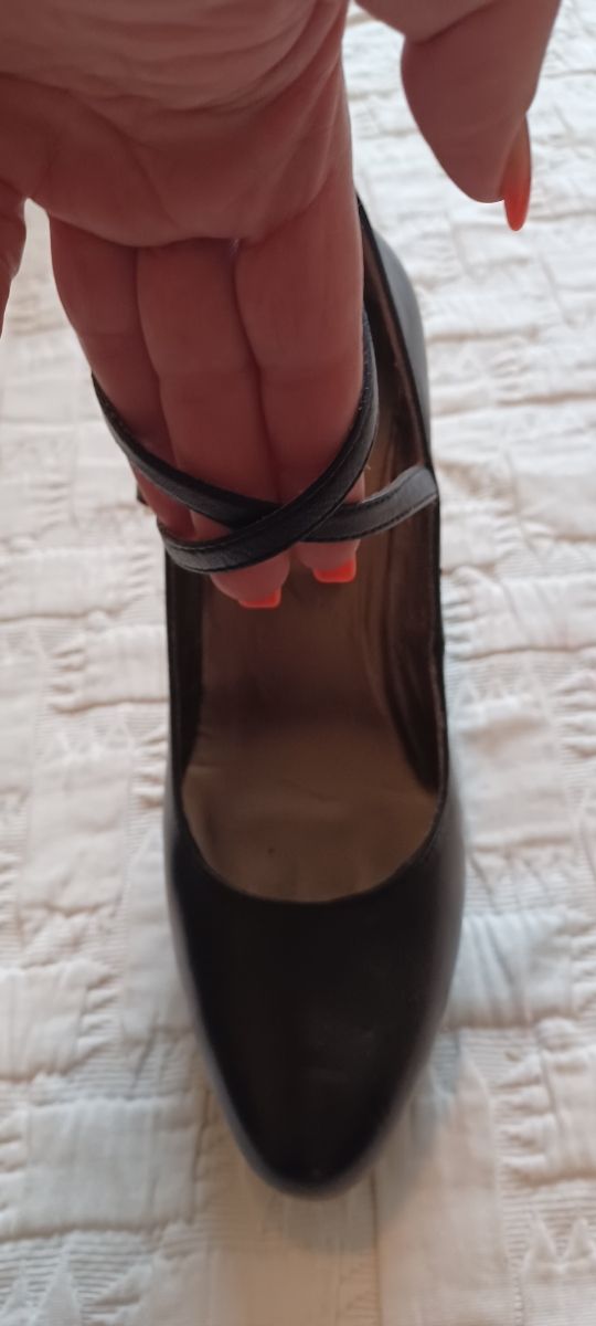 Zapato salón tacón