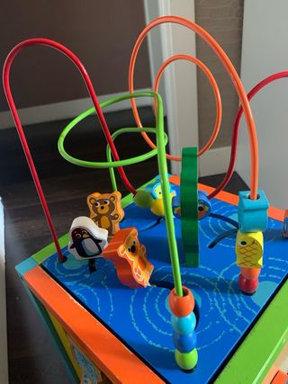 Juguete Cubo infantil de actividades