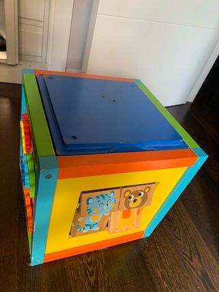 Juguete Cubo infantil de actividades