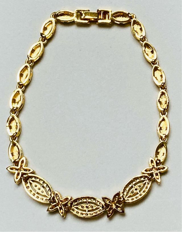 Pulsera geometrica en oro goldfilled de 18 kilates