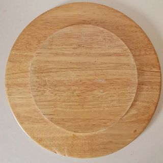 Antico tagliere per il pane