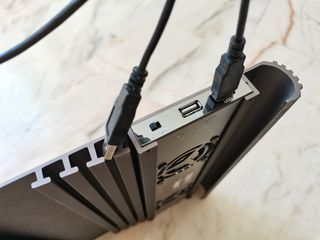 Base refrigerante en alumnio para portátil