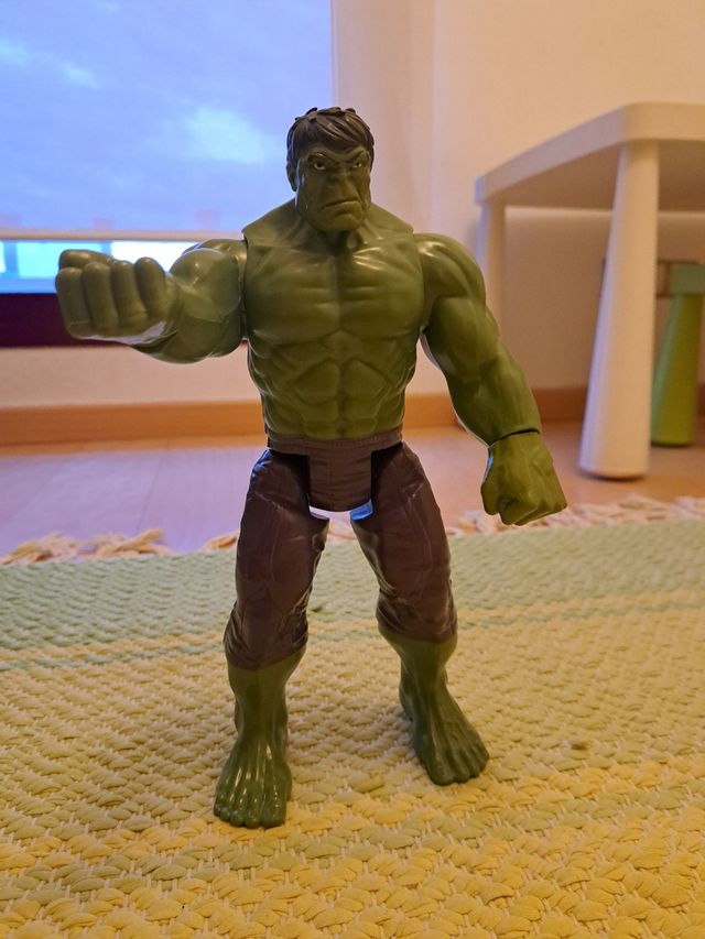 Hulk articulado