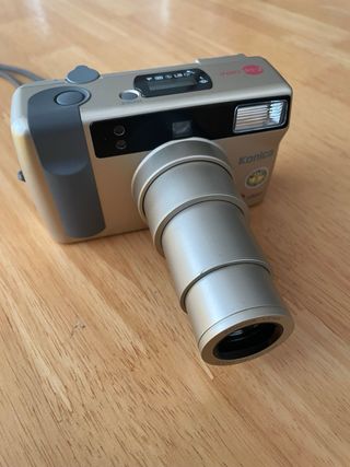 Konica Z-up 130e Cámara de fotos Analógica