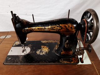 SINGER Máquina de coser con mueble