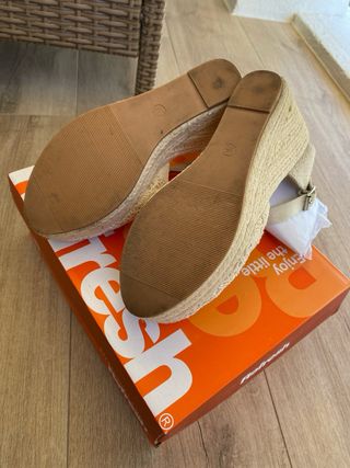 Sandalias de plataforma - beige