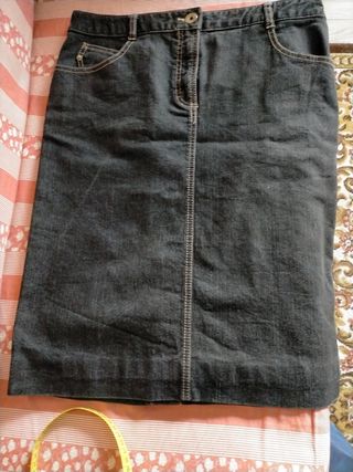 Falda vaquera  rebajado a 5 € ultimos dias