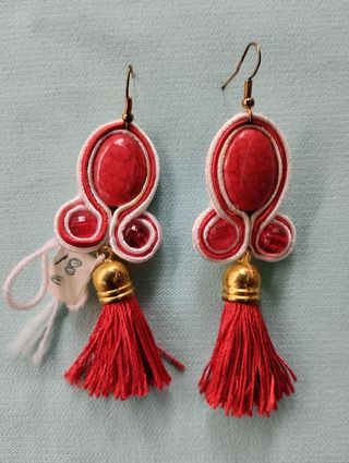 Pendientes mujer.