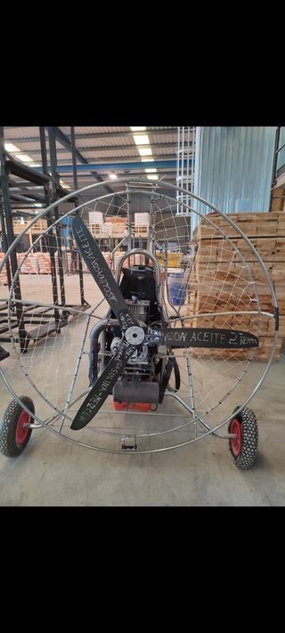 Ala delta , paramotor, planeador
