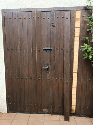 Puerta exterior madera