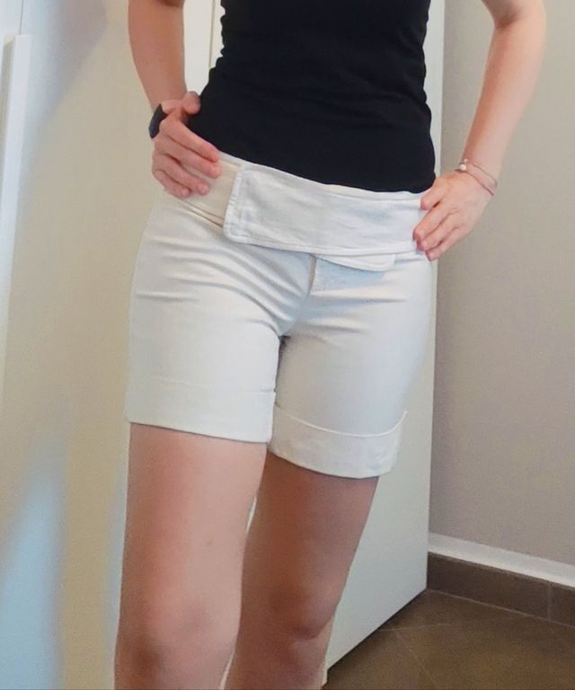 Shorts color panna Sisley tg 42