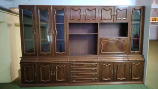 Mueble de salón clásico.