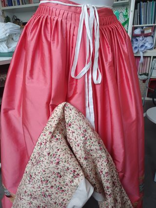 Falda Regional T/42