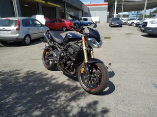 Triumph Street Triple 675
