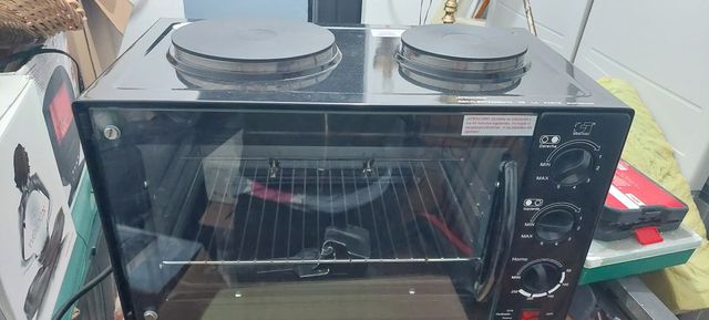 Horno con dos placas de cocción