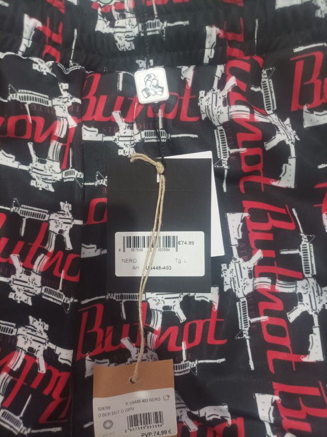 Pantalón corto Butnot