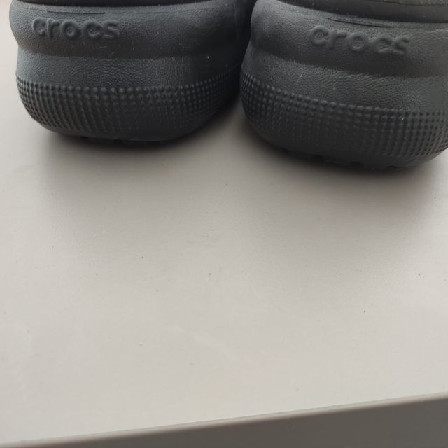 Zuecos personalizados Crocs sin uso. Talla 37/38