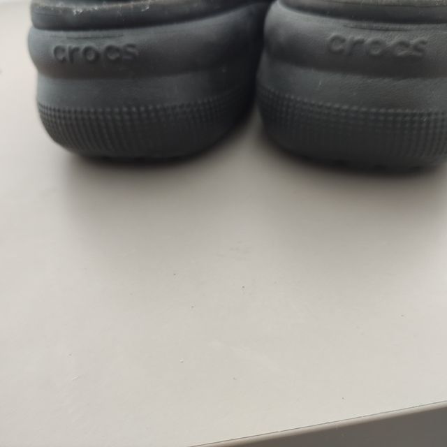 Zuecos personalizados Crocs sin uso. Talla 37/38