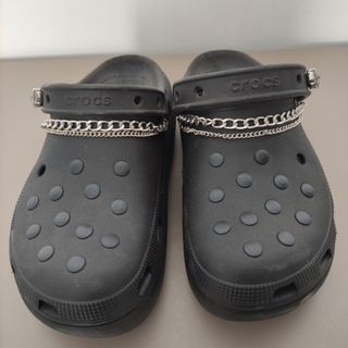 Zuecos personalizados Crocs sin uso.
Talla 37/38