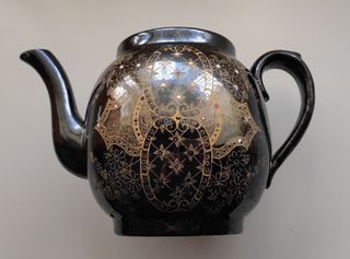 Antigua tetera estilo ingles