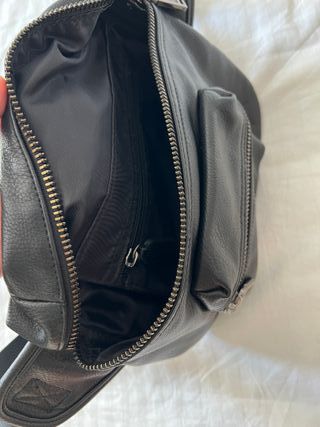 Riñonera Zara Negra