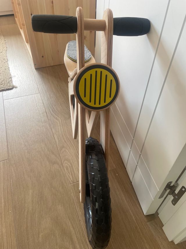 Bicicleta de madera