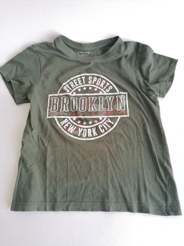 Abbigliamento per bambini taglia 8 anni