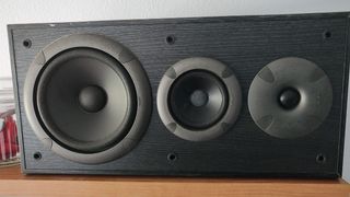 Amplificador de sonido con altavoz.Negociab