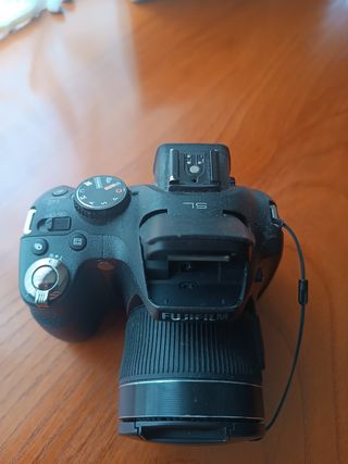 Camara Bridge Fujifilm FinePix SL300
