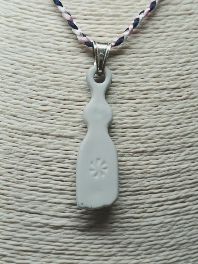 Colgante de sargadelos con collar