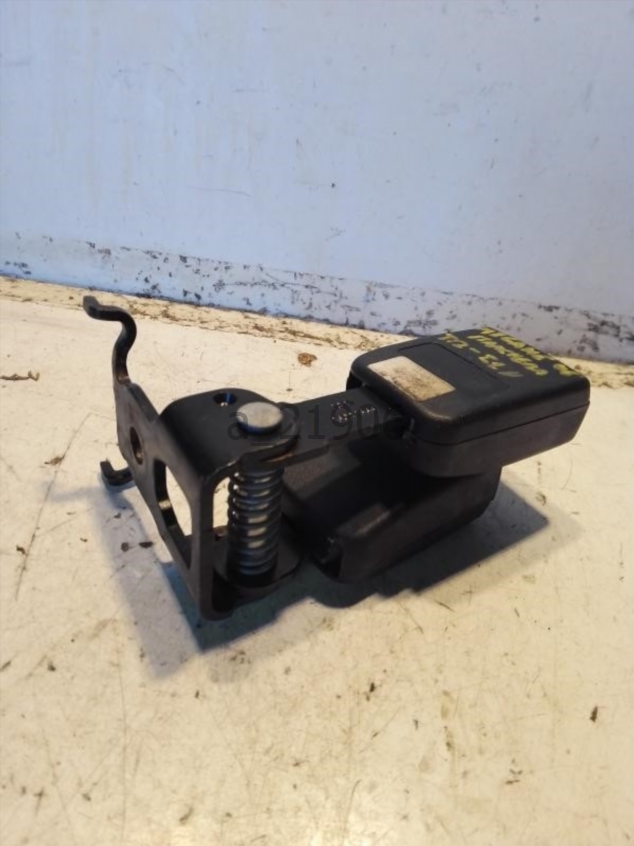 Cinturon seguridad trasero central Renault a_21906