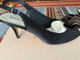 Zapatos fiesta negros Menbur T/41