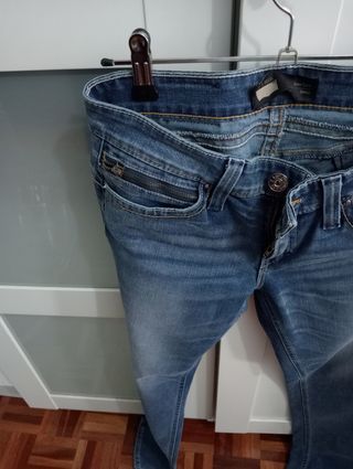 Pantalón Levis mujer 