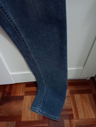Pantalón Levis mujer 