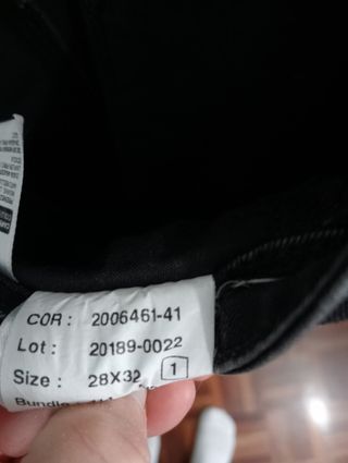 Pantalón Levis mujer 
