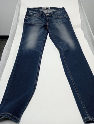 Pantalón Levis mujer 
