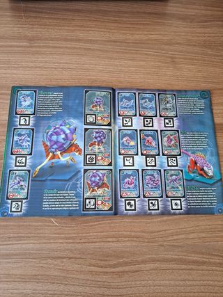 Invizimals evolution sticker álbum